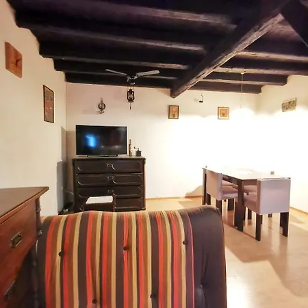 Casa de Férias Old House Of Island Preko