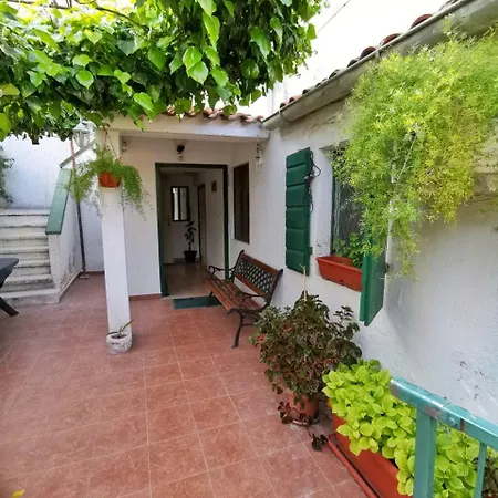 Old House Of Island Preko * Sestrunj